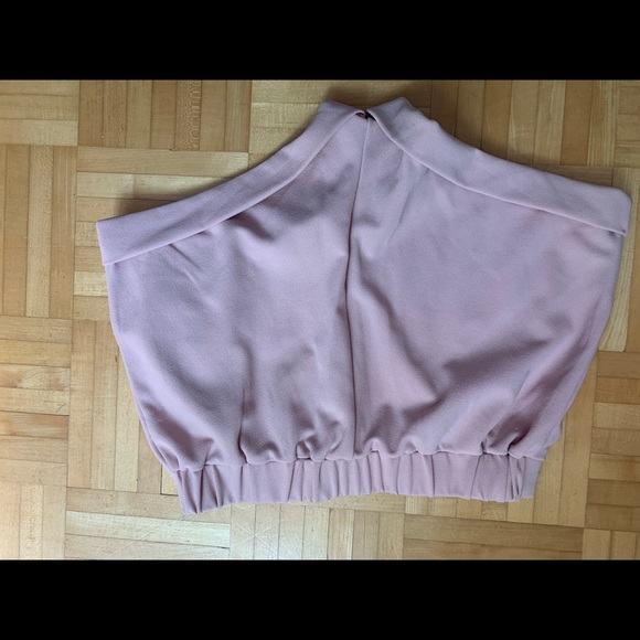 Pink shorts - Picture 2 of 3